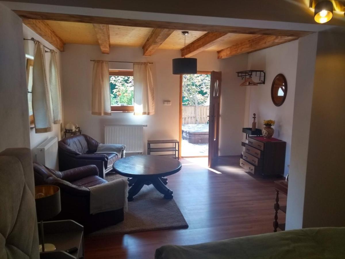 Stodola-Soukromy Apartman Pro Dva S Venkovni Virivkou Karlstejn Exterior photo
